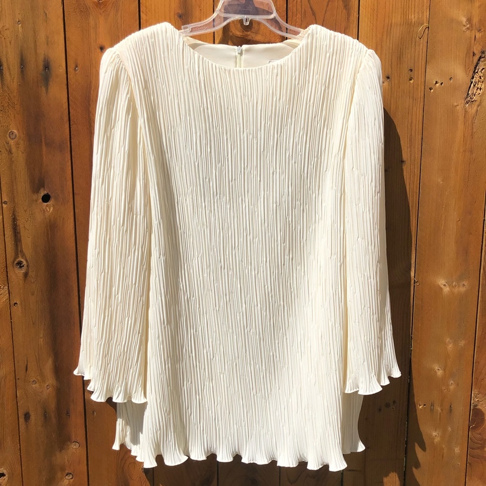Lansford ll Art Deco white top and skirt